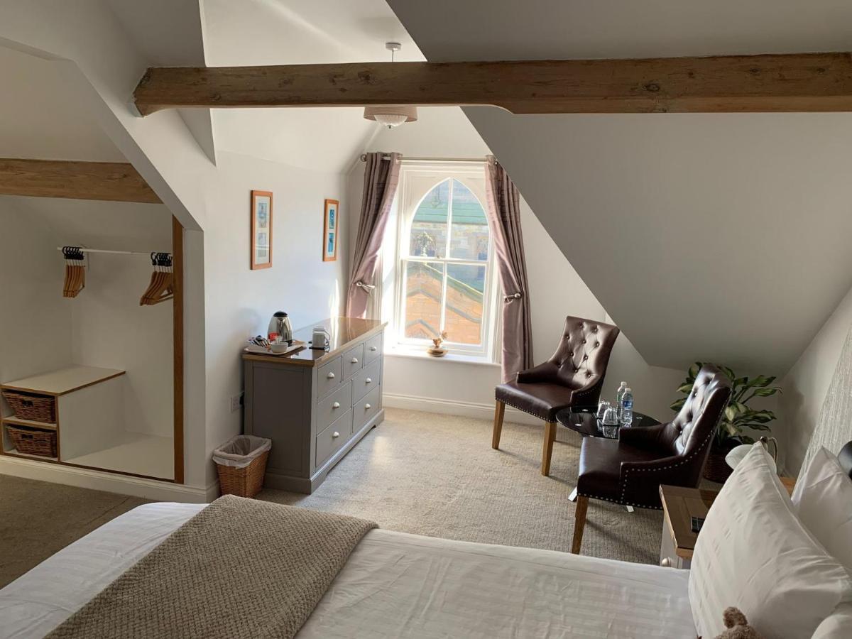 Bed and Breakfast The Middleham à Whitby Extérieur photo