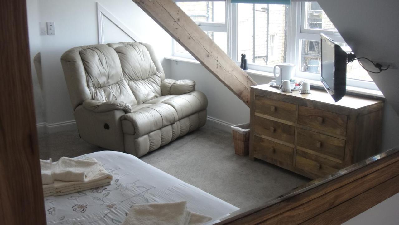 Bed and Breakfast The Middleham à Whitby Chambre photo